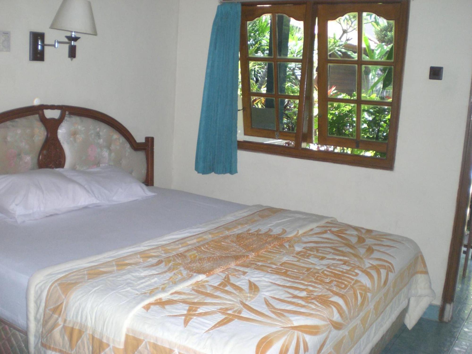 Adus Beach Inn Legian Eksteriør billede