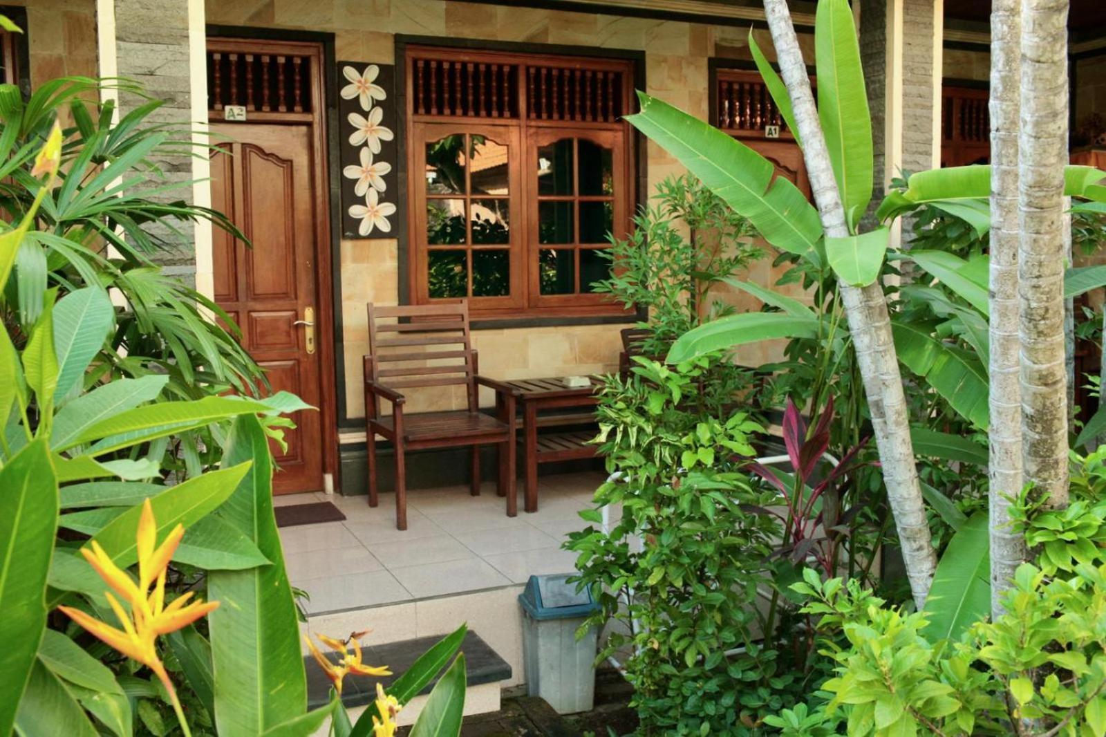 Adus Beach Inn Legian Eksteriør billede