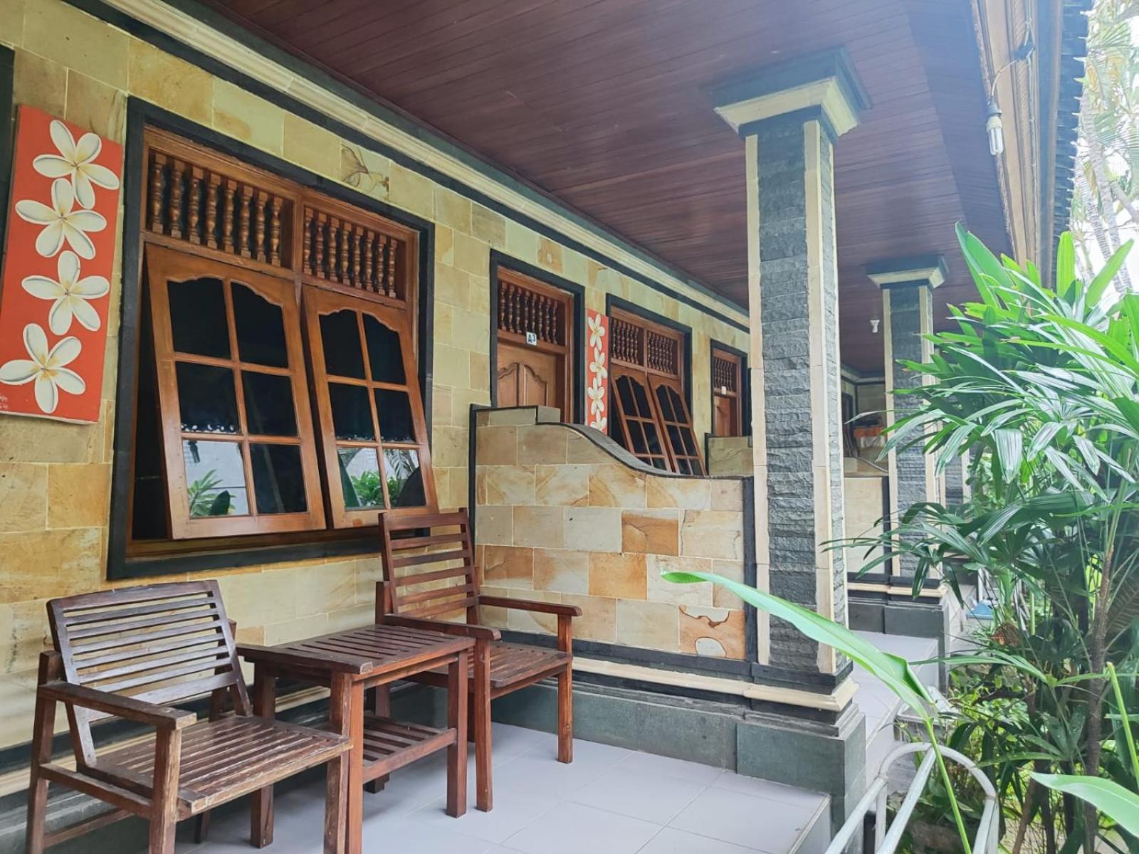 Adus Beach Inn Legian Eksteriør billede