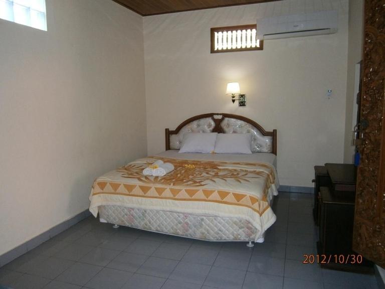 Adus Beach Inn Legian Eksteriør billede